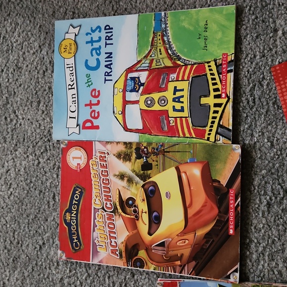 Chuggington & Pete the cat train books and poster - Picture 6 of 7